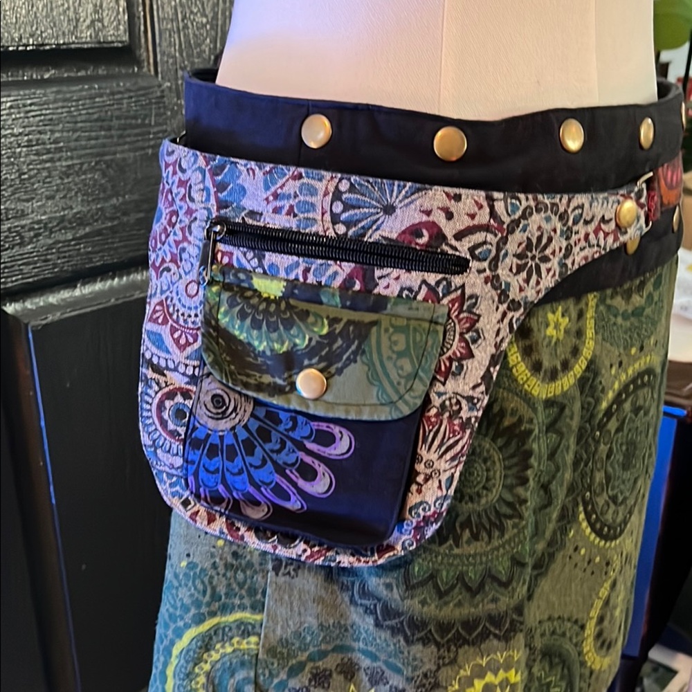 Multicolor Patterned Versatile Women's Skirt - Picture 10 of 17